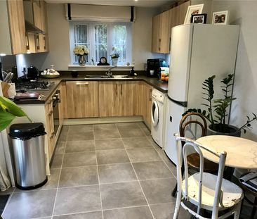 3 bedroom semi-detached house to rent - Photo 6