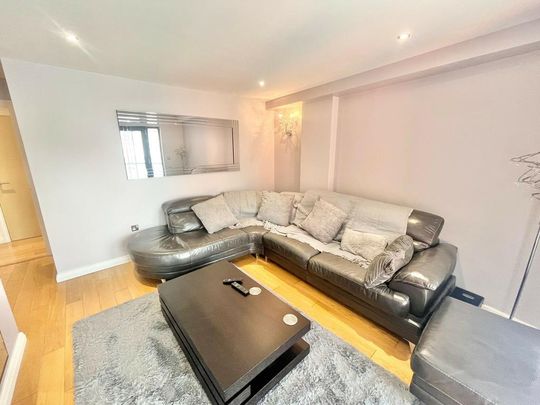 2 bedroom apartment to rent - Photo 1