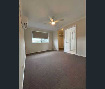 🏡 For Rent – Double-Storey Family Home with Solar Panels - Photo 4