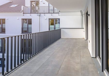 Hochwertig ausgestattete 3-Zimmer-Neubau-Wohnung mit Sonnenbalkon - Photo 4