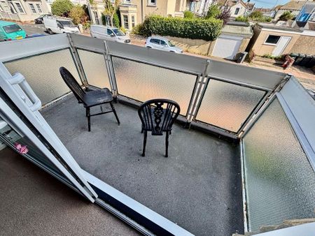 3 bedroom townhouse to rent - Photo 3