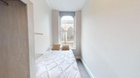 6 bedroom flat to rent - Photo 3