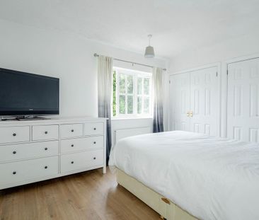 4 bedroom detached house to rent - Photo 5