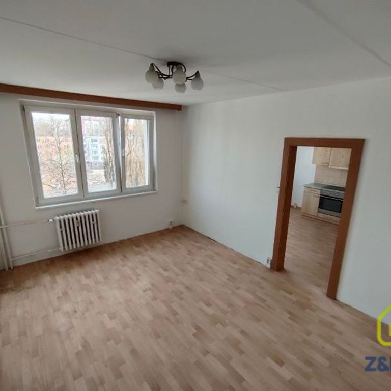 Pronájem bytu 1+1 33 m² - Photo 1