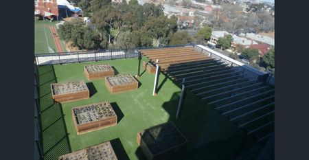 Stunning One-Bedroom Apartment in the Heart of Brunswick - Photo 5