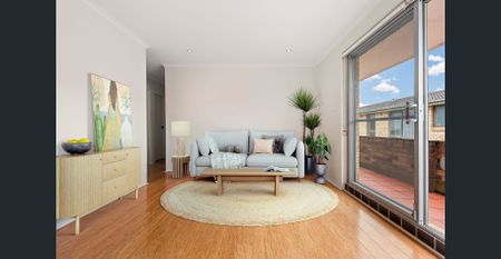 Top-floor apartment between beach and lake in quiet cul-de-sac - Photo 3