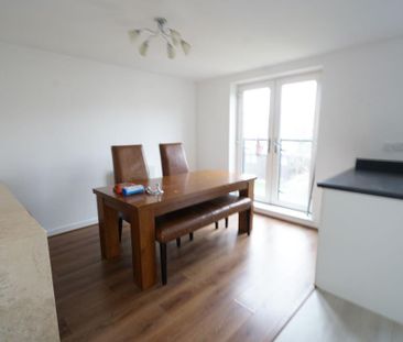 3 bedroom terraced house to rent - Photo 4