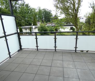 Hervorragende Wohnung mit großem Balkon – wird derzeit modernisiert - Photo 2