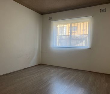 Rare Ground-Floor Unit Located in Cabramatta! - Photo 4