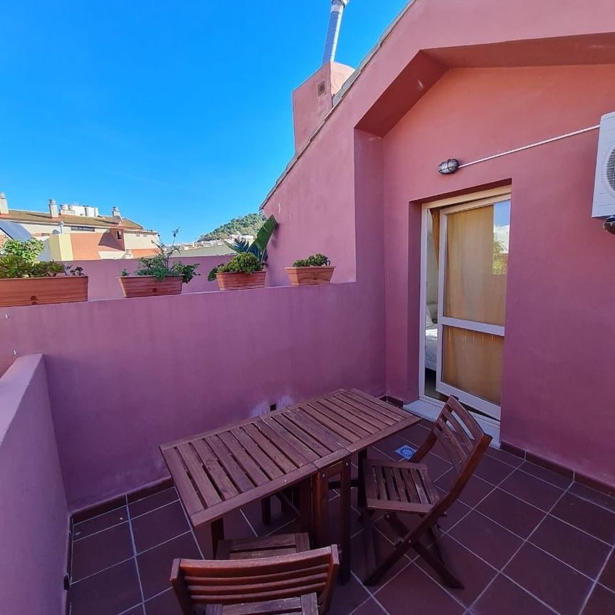 Atico en alquiler en Malaga - Photo 1