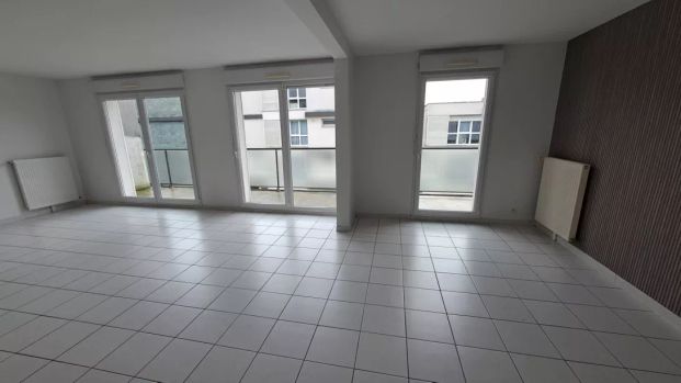 Location appartement T5 110.72m² à Tinqueux (51430) - Photo 1