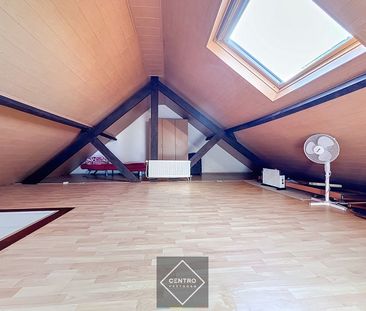 DUPLEX appartement te huur in het hartje van Roeselare. - Photo 1