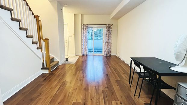 For Lease - 310 Village Green Square Unit# 11, Toronto, Ontario - Photo 1