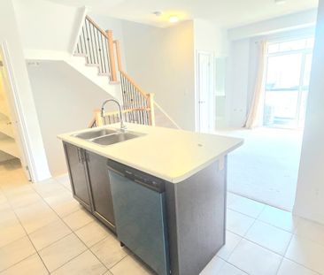 For Lease - 1992 Cameron Lott Crescent, Oshawa, Ontario - Photo 1