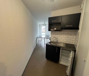 Location Appartement 2 pièces Meublé 36m² LA ROCHELLE 17000 - Photo 3