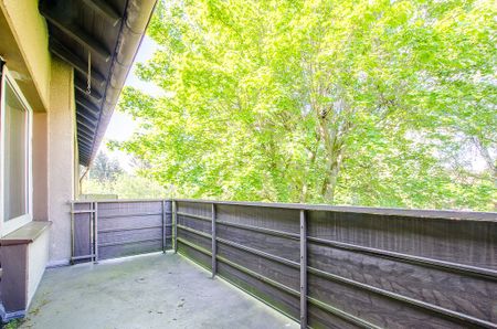 Stadtnahe Etagenwohnung mit Balkon - Foto 3