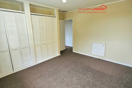 Renovated 4 bedroom home in Paraparaumu - Photo 4