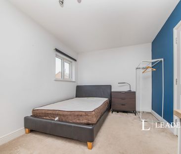 3 bedroom mid-terrace to rent Patteson Road, IP3 - Photo 4