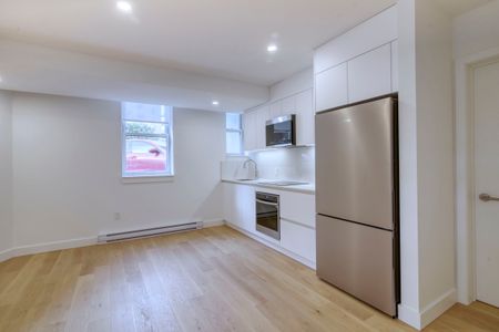 10 Rosemount Avenue - Photo 5