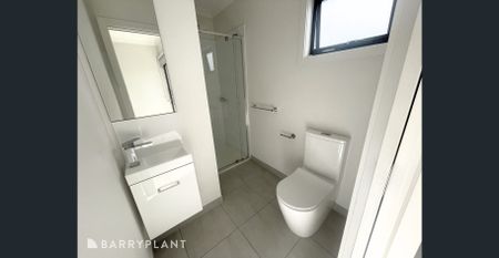 **REGISTER TO INSPECT VIA REALESTATE.COM.AU LINK & PHOTO ID MUST BE PROVIDED AT ENTRY, WHEN VIEWING ALL RENTAL PROPERTIES WITH BARRY PLANT FRANKSTON** - Photo 5