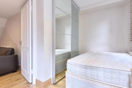 2 bedroom property to let - Photo 2