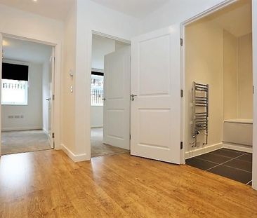 2 Bed Flat, High Road Leyton, E10 - Photo 5