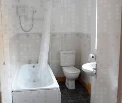 terraced to rent Bedford Street, Peterborough, Cambridgeshire, PE1 - Photo 2