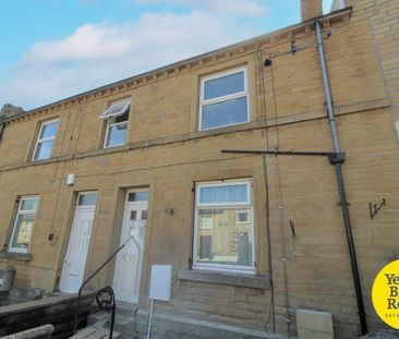 Long Lane, Huddersfield, West Yorkshire, HD5 9LH - Photo 1