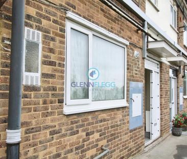 3 bedroom maisonette to rent - Photo 2