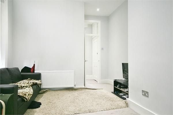 3 bedroom apartment to rent - Photo 1