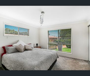 Great Family Home in a Quiet Cul-De-Sac Centenary Heights! - Photo 2