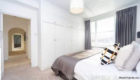 2 bedroom property to rent in London - Photo 3