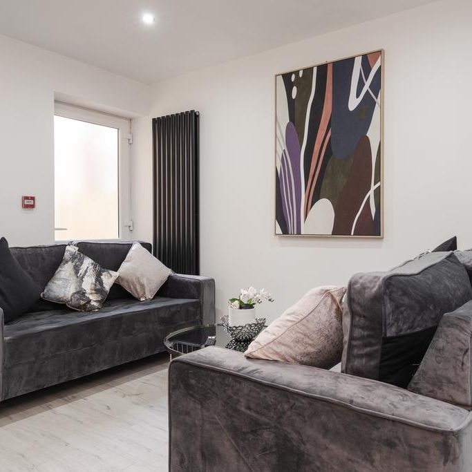 1 bedroom in a house share to rent - Photo 1