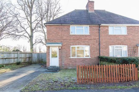 2 bedroom semi-detached house to rent - Photo 4