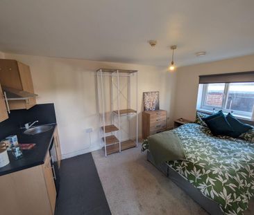 1 bedroom in a house share to rent - Photo 5