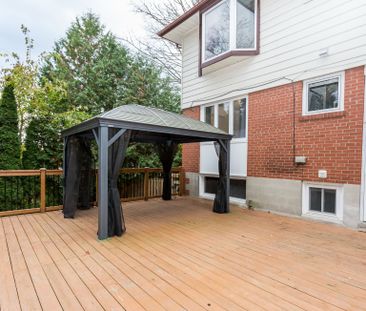 For Lease - 419 Brownfield Gardens, Toronto, Ontario - Photo 5