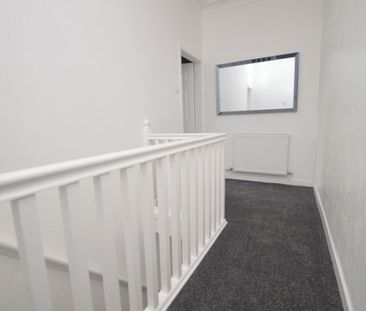 2 Bedroom Terraced House - Photo 2