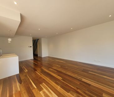 32B Simon Street - Photo 1