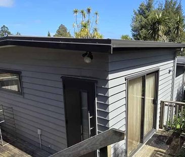 Modern Private 1-Bedroom – Separate Living & Kitch - Photo 5