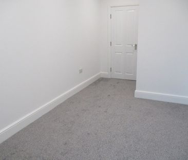 1 Bed Flat, Slatey Road, CH43 - Photo 1