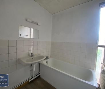 Location Appartement 3 pièces 63m² CARPENTRAS 84200 - Photo 2