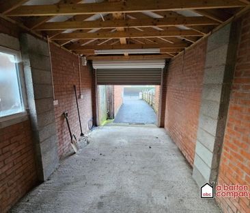 2 Richmond Gardens, Carnmoney, Newtownabbey, BT36 5LA - Photo 2