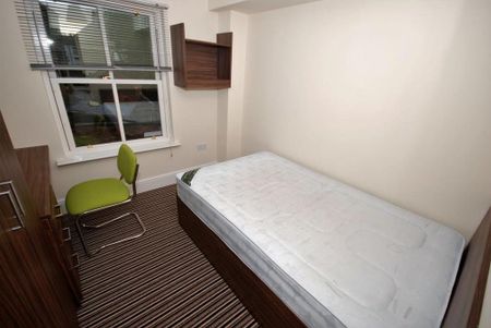 3 bedroom apartment to rent - Photo 5