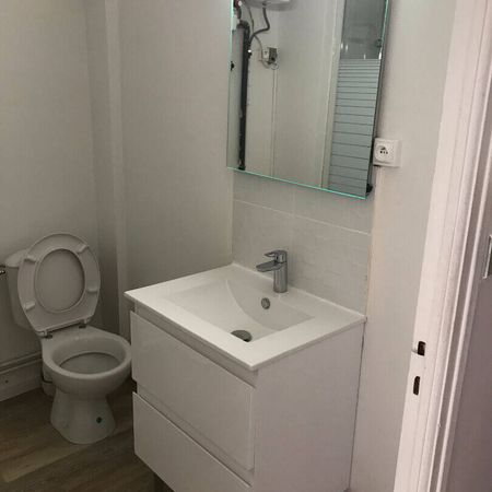 Location appartement 1 pièce 26.79 m² à Carnoux-en-Provence (13470) - Photo 3