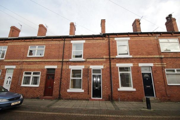2 bedroom terraced house to rent - Photo 1