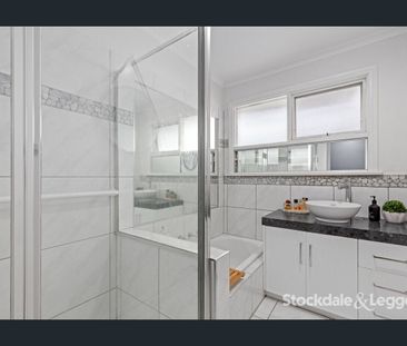 Charming 3 Bedroom Home with Water Views - Photo 1