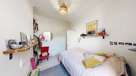 4 bedroom terraced house to rent - Photo 3