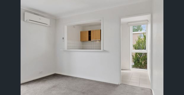 Stylish Living in the Heart of South Yarra - Photo 1