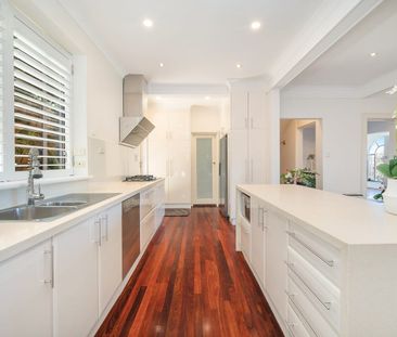 An Exclusive Vaucluse Residence with Spectacular Harbour Views & Lu... - Photo 5