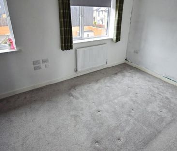 2 bedroom semi-detached house to rent - Photo 3